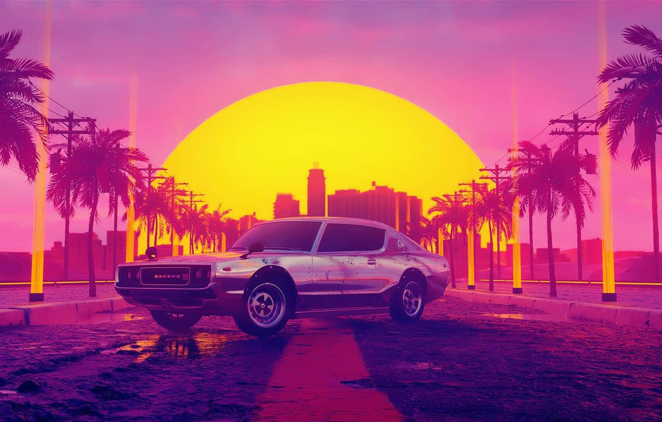 Sunset Drive 桌布 壁紙 — 一輛復古肌肉車停在濕漉漉的街道上，上方是巨大的發光太陽，襯托著棕櫚樹和城市天際線，呈現鮮豔的霓虹粉紅和黃色色調。