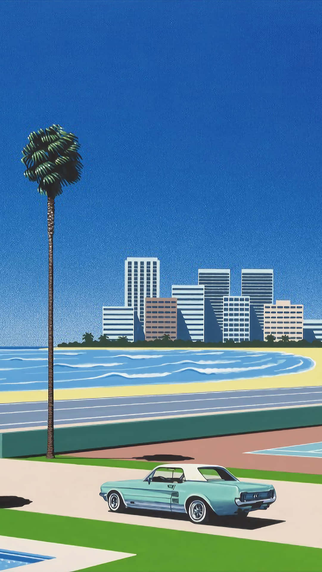  壁紙 — 一輛復古青綠色敞篷車駛過一棵孤獨的棕櫚樹，行駛在陽光明媚的海岸公路上，背景是現代城市天際線。