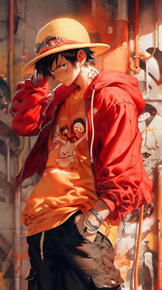  壁紙 — 一個穿著紅色連帽衫和草帽的年輕動漫男孩，自信地站在被溫暖夕陽沐浴的塗鴉城市牆前。