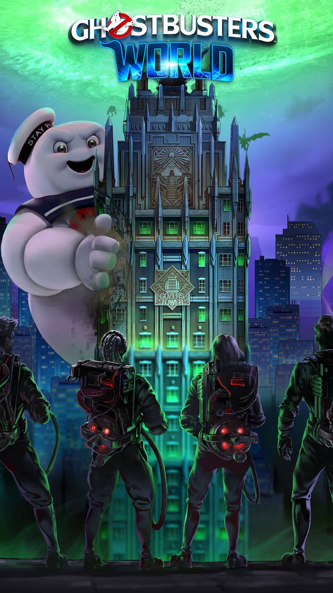 魔鬼剋星 桌布 壁紙 — Ghostbusters 團隊裝備質子背包，在霓虹燈光下面對發光的鬼塔，Stay Puft 棉花糖人巨大地聳立。
