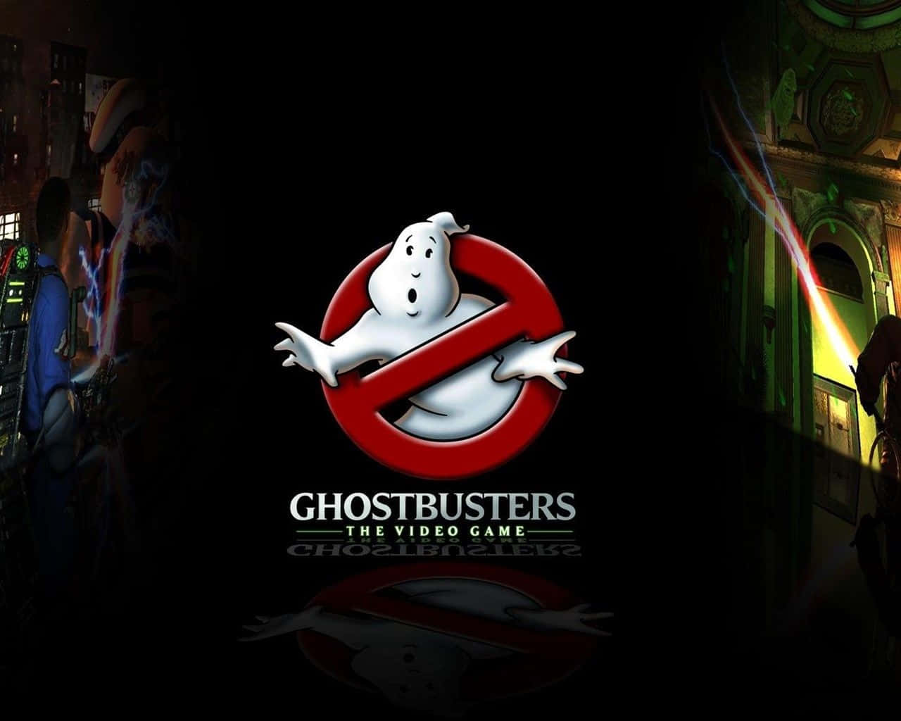 魔鬼剋星 桌布 壁紙 — Ghostbusters 標誌在黑暗的城市背景下發出紅白光芒，並有捉鬼敢死隊和質子光束。