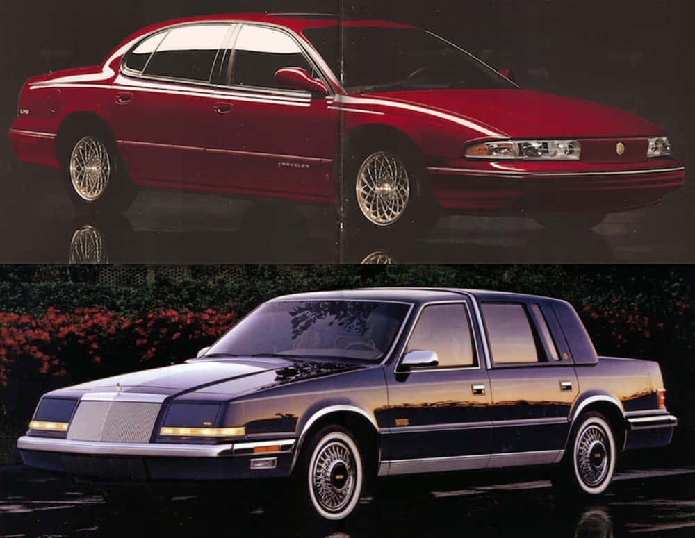 Chrysler Lhs 桌布 壁紙 — 一輛光澤紅色克萊斯勒轎車和一輛深藍色豪華轎車在工作室和戶外環境中展示，帶有反射表面。
