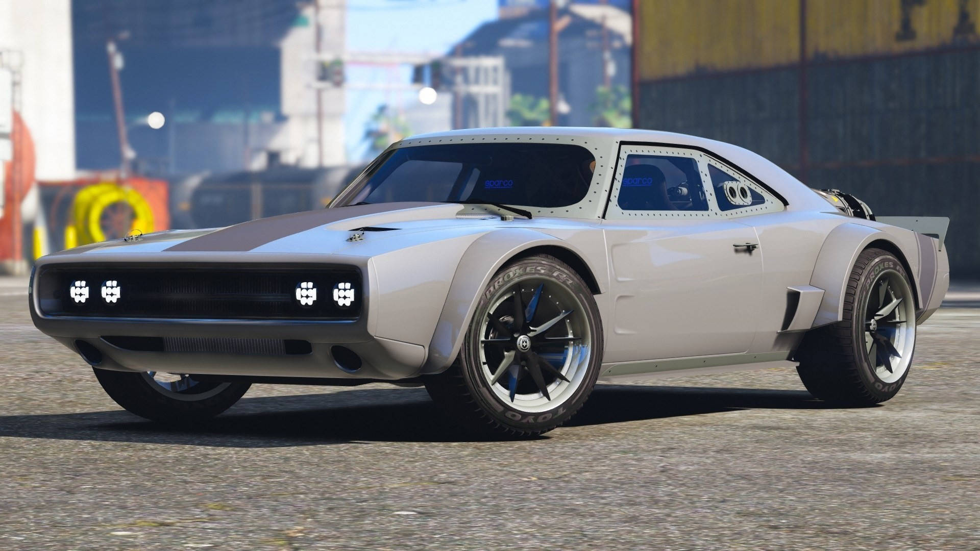 GTA 5 中的白色汽車 壁紙