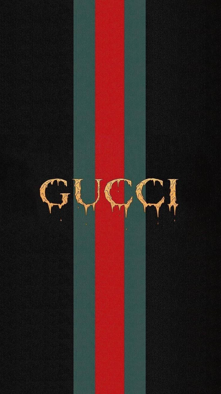 Gucci iPhone 桌布 壁紙 — Gucci 標誌以金色滴落在黑色紋理布料上的標誌性紅綠條紋上。