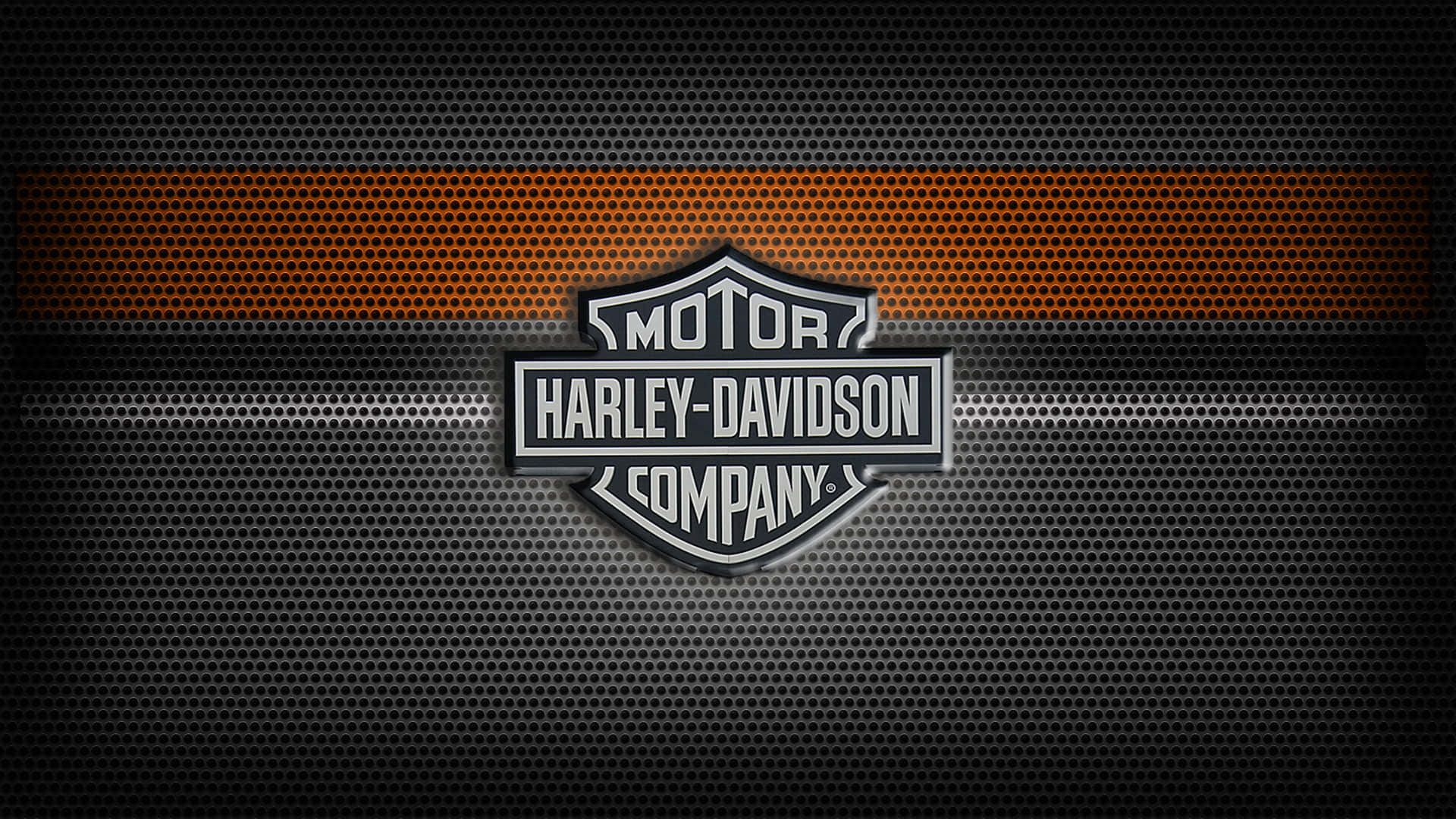 Harley-Davidson 標誌在紋理金屬背景上，帶有橙色強調條紋。 — 哈雷戴維森 GIF 壁紙