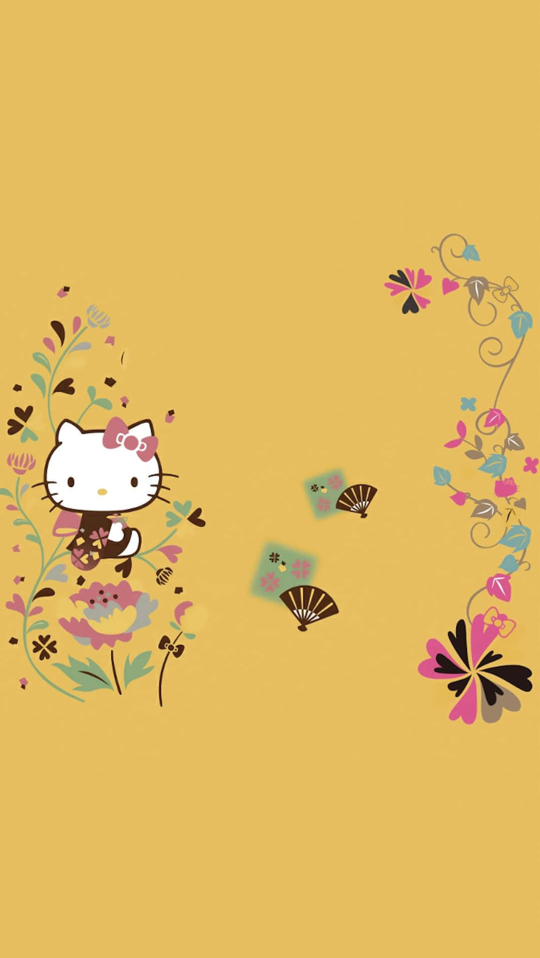  壁紙 — Hello Kitty 身穿花卉和服，周圍環繞著奇特的藤蔓和扇子，背景為溫暖的黃色。