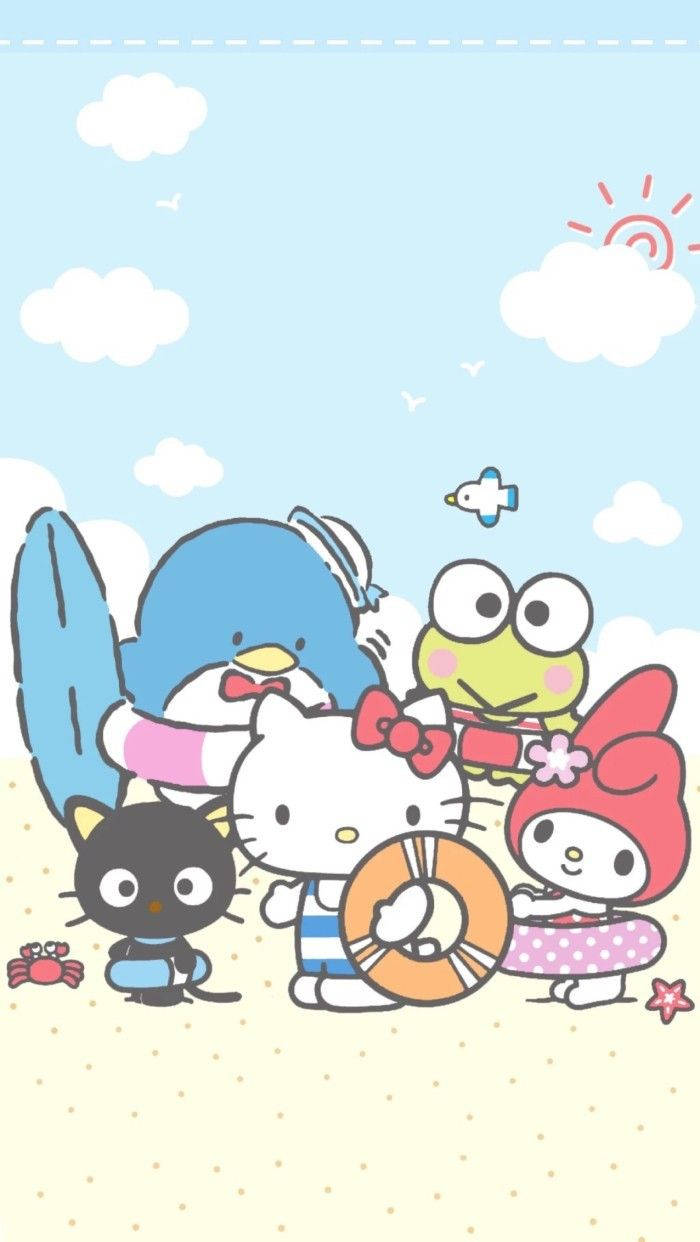 Tuxedo 桌布 壁紙 — Hello Kitty 和朋友們在晴朗的藍天白雲下，享受陽光沙灘的一天，帶著衝浪板和游泳圈。