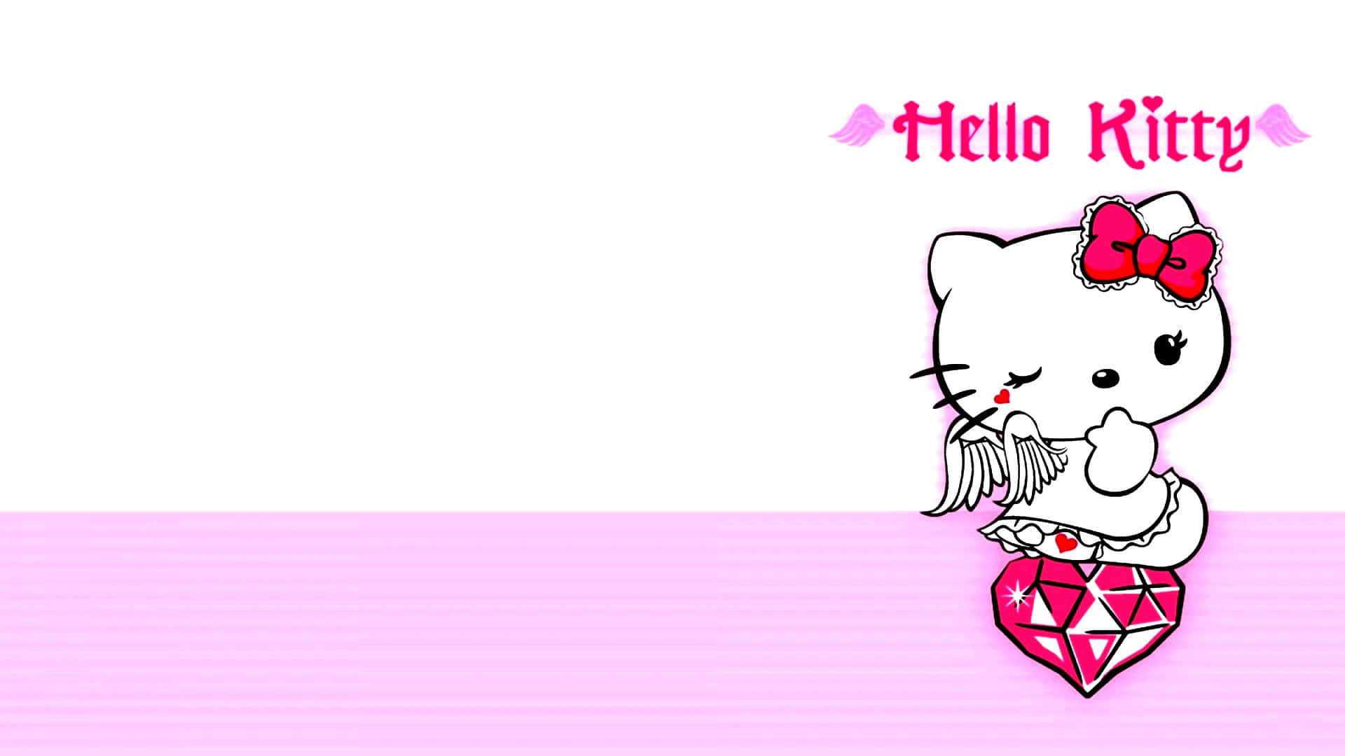 Kitty White 桌布 壁紙 — Hello Kitty 帶著天使翅膀和粉紅色蝴蝶結，坐在一個閃閃發光的鑽石心形上，背景是粉紅色條紋。
