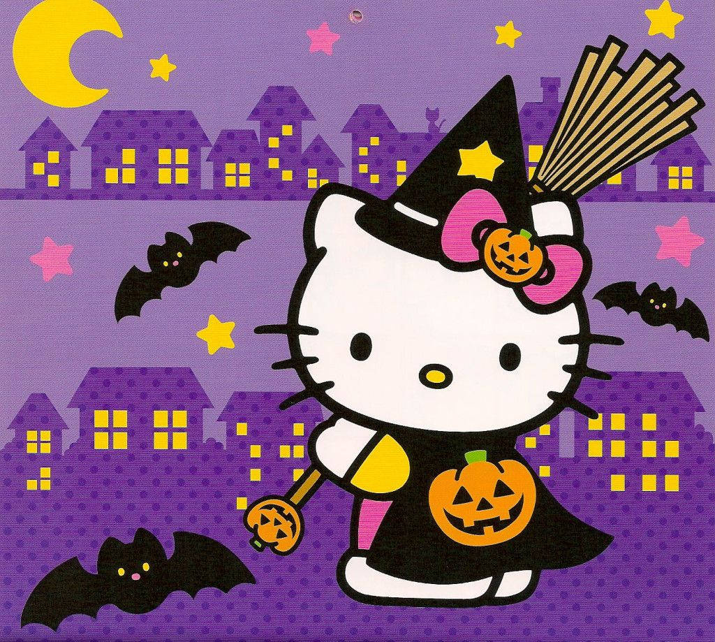 Cute Disney Halloween 桌布 壁紙 — Hello Kitty 打扮成女巫，拿著南瓜掃帚，在彎月下飛過紫色的鬼城。