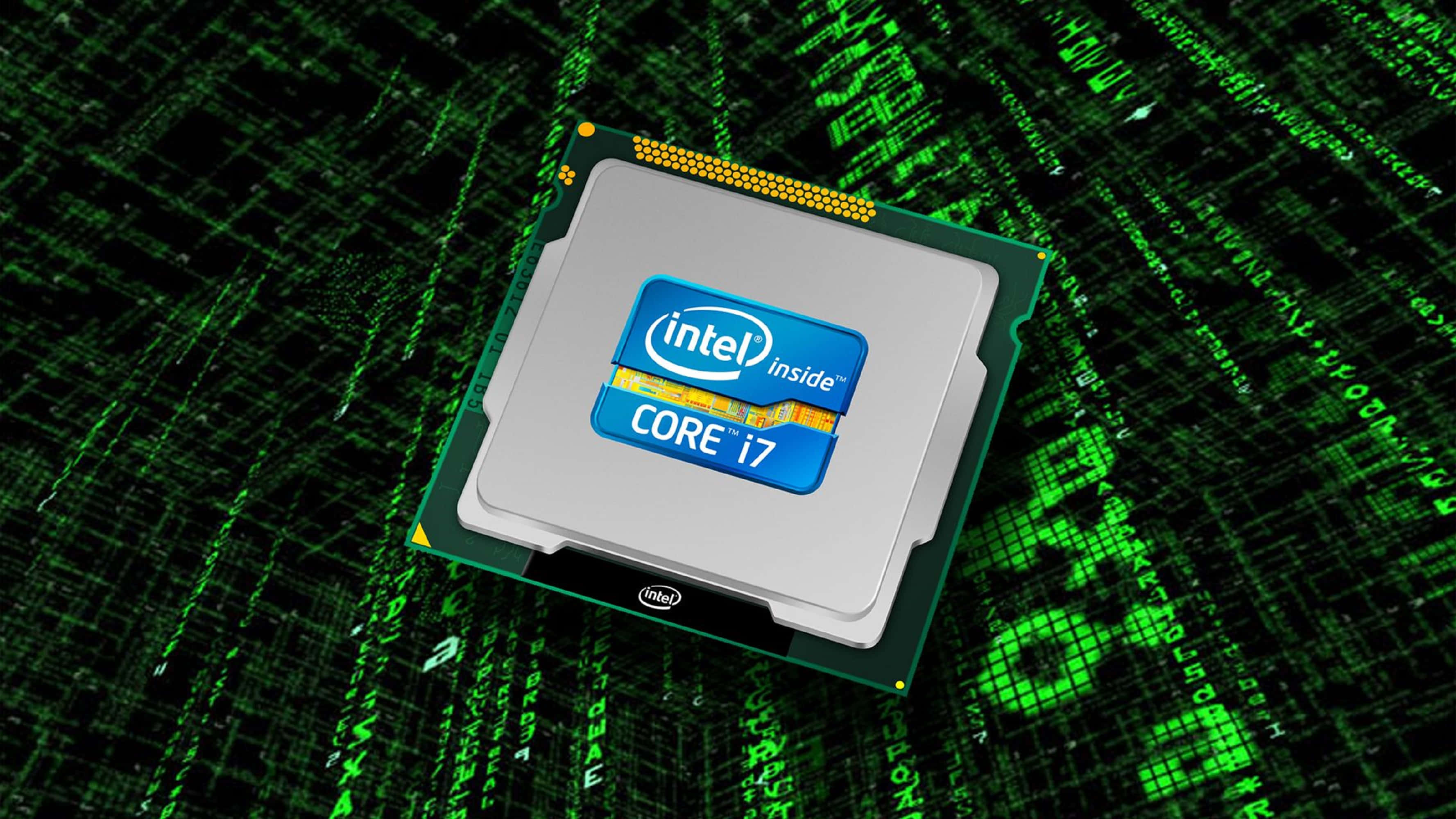 4K Processor 桌布 壁紙 — Intel Core i7 處理器放置在一個由墜落代碼符號組成的綠色數位矩陣上面。
