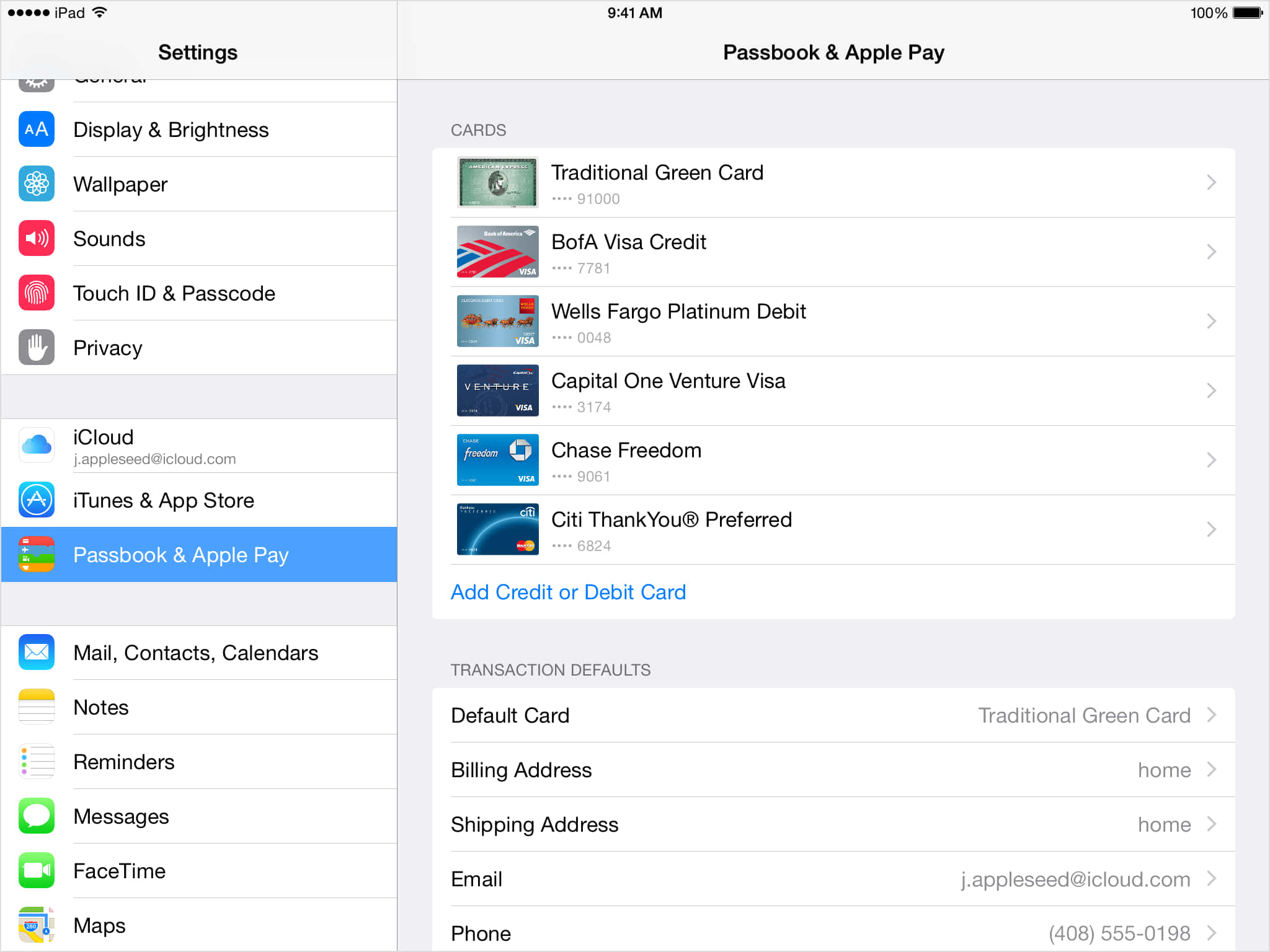 Smartphone 桌布 壁紙 — iPad 設定畫面，顯示 Passbook 和 Apple Pay，並列出信用卡和簽帳金融卡。