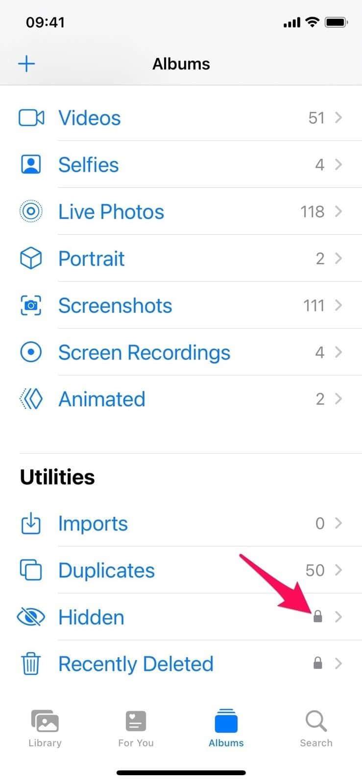 iPhone 桌布 壁紙 — iPhone 相片庫介面顯示相簿列表，並有紅色箭頭指向隱藏相簿。