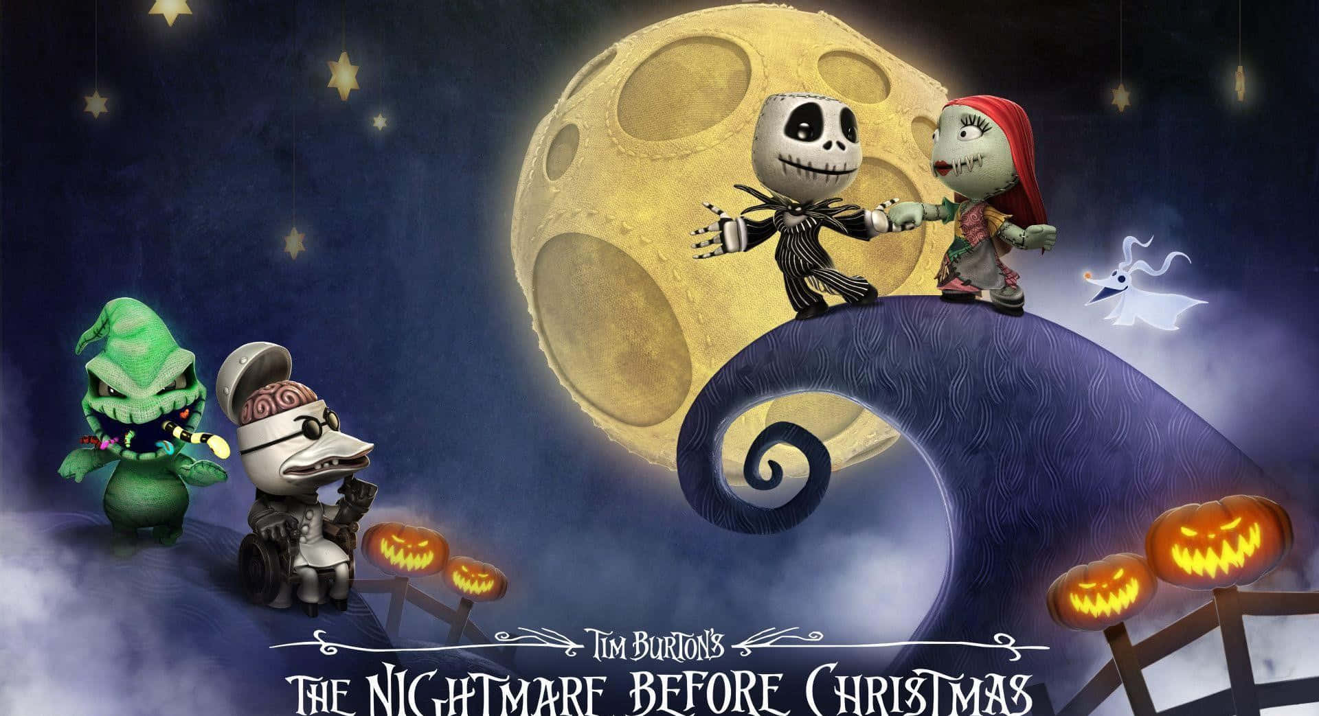 聖誕夜驚魂 桌布 壁紙 — Jack Skellington 和 Sally 站在螺旋形山丘上，在巨大的月亮下，有發光的南瓜燈和古怪的角色，營造出萬聖節夜晚的場景。