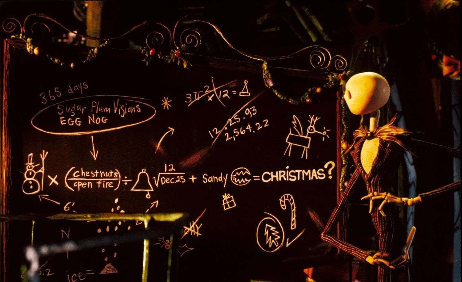 聖誕夜驚魂 桌布 壁紙 — Jack Skellington 站在一塊充滿古怪數學方程式和聖誕主題計算的黑板旁邊，在一個燈光昏暗的房間裡。