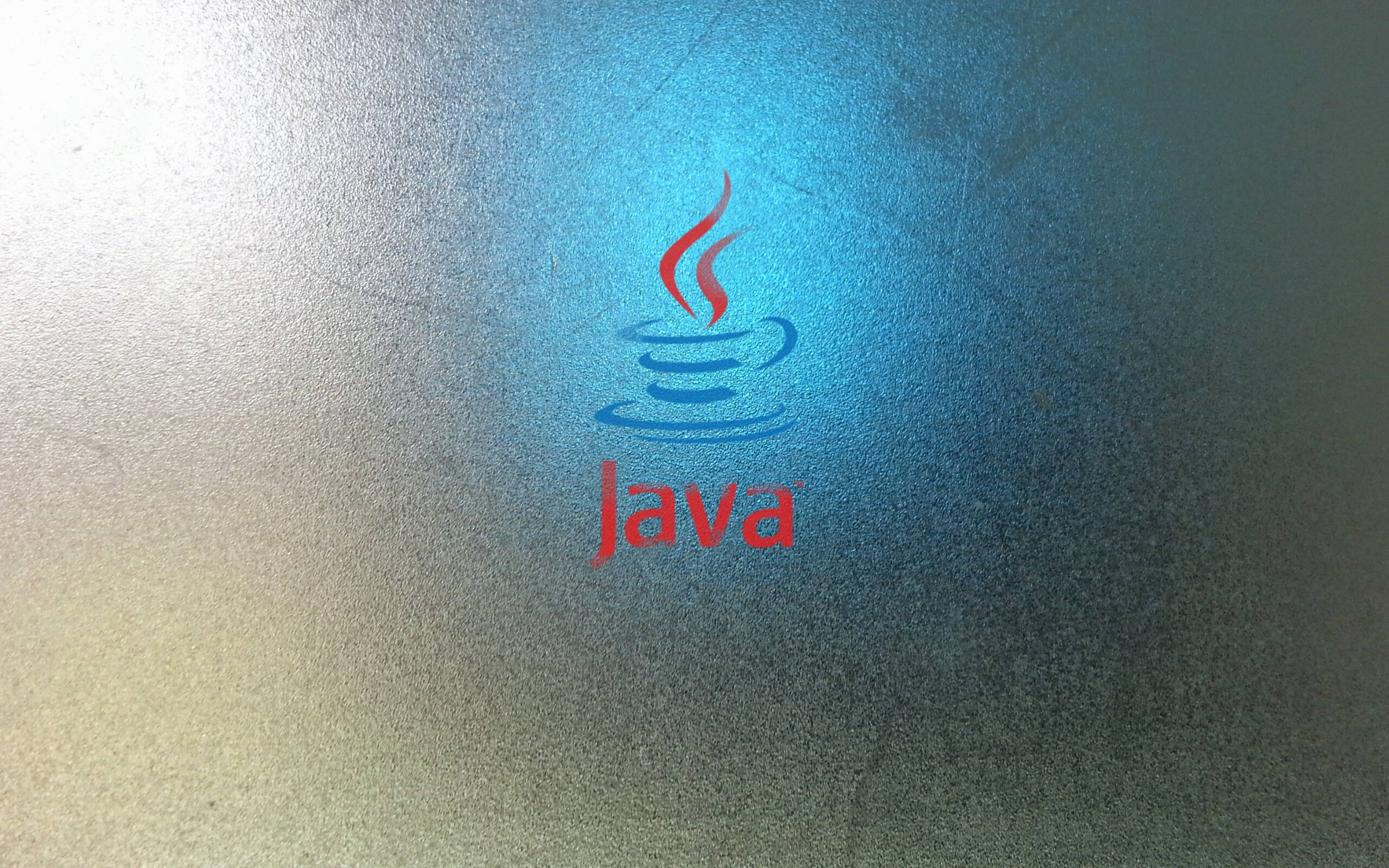 Programming 桌布 壁紙 — Java 標誌，帶有紅色冒煙的杯子及文字，位於紋理藍色漸變背景上。