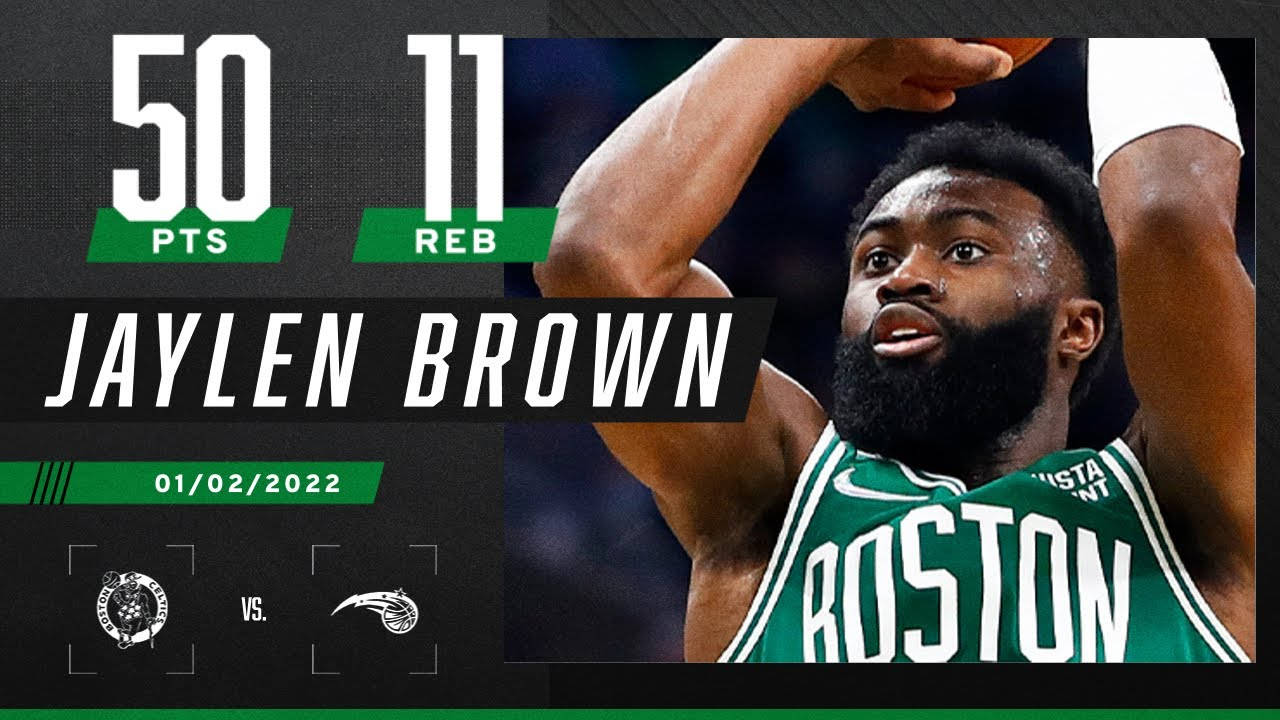 杰倫·布朗 桌布 壁紙 — Jaylen Brown 身穿綠色波士頓塞爾提克球衣投籃，深色背景上顯示 50 PTS 11 REB 的數據。