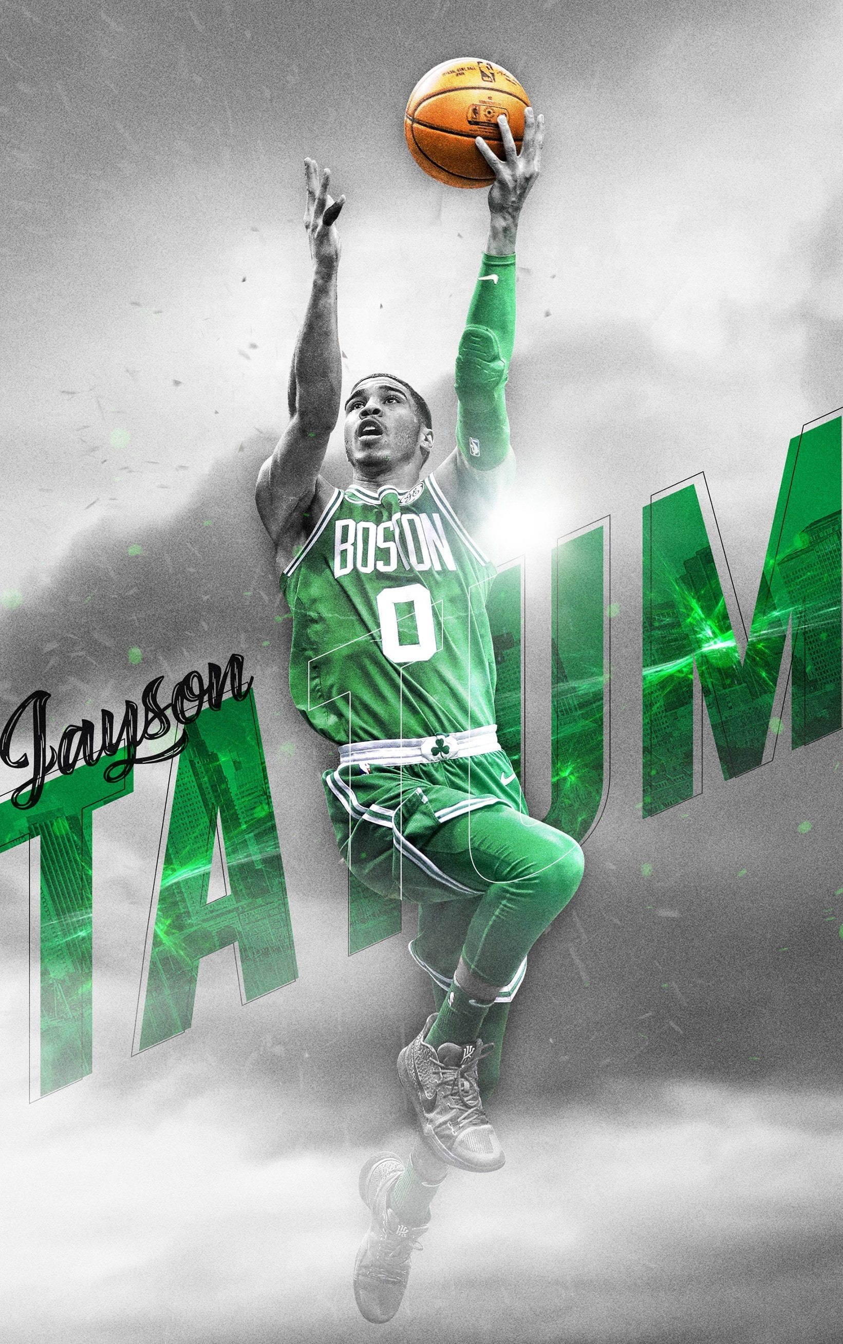 Jayson 桌布 壁紙 — Jayson Tatum 身穿綠色波士頓塞爾提克球衣，在煙霧瀰漫的單色背景下，動態躍起灌籃，並帶有發光的綠色文字。