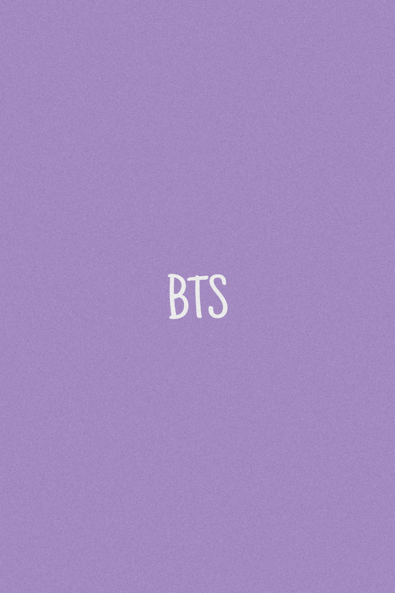 紫色背景，中央有白色手寫BTS文字。 — Bts 壁紙