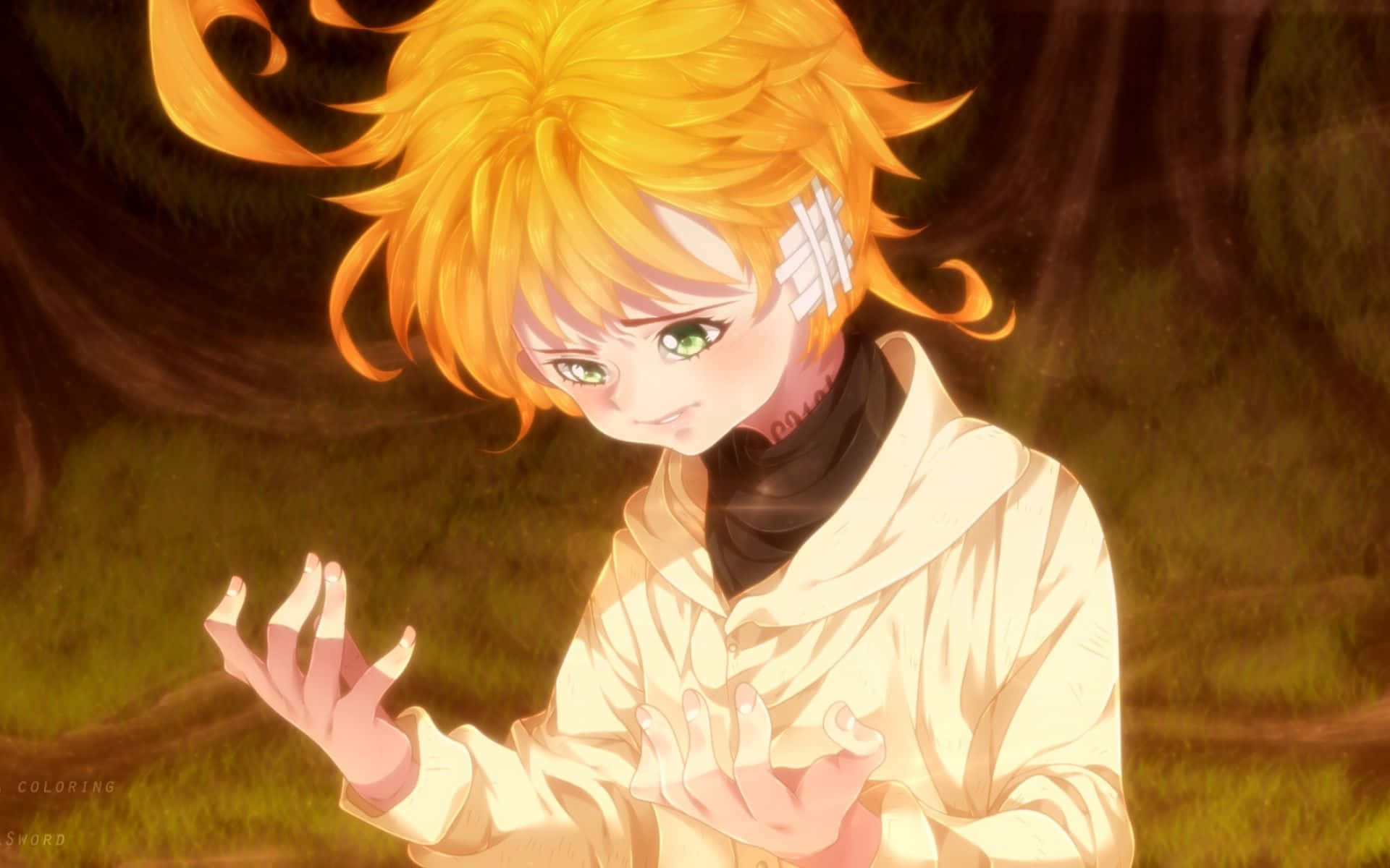 The Promised Neverland Emma 桌布 壁紙 — 一位金髮、綠眼、頭部纏著繃帶的動漫女孩，在沐浴著溫暖陽光的森林中低頭凝視。