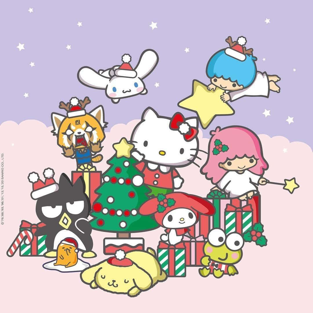 Sanrio Christmas 桌布 壁紙 — 可愛的Sanrio角色穿著節日聖誕服裝，在星空下圍繞著裝飾好的聖誕樹，樹上有禮物和星星。
