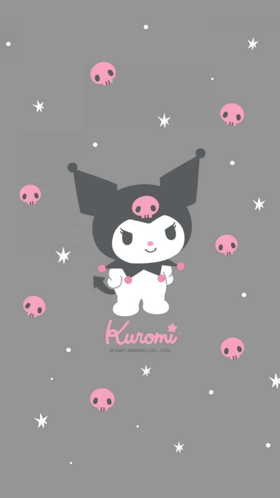 Kuromi Halloween 桌布 壁紙 — Kuromi 黑貓帶有粉紅色骷髏裝飾，在灰色背景上漂浮在星星之間。