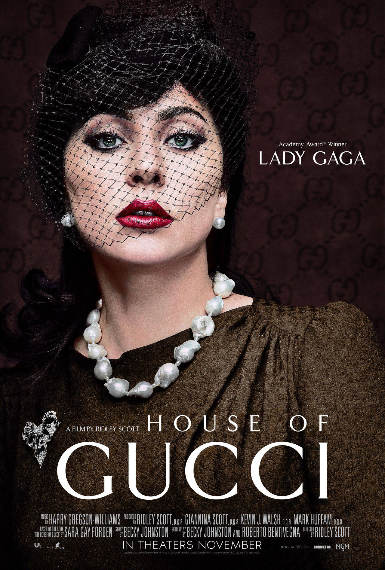 Lady Gaga 在 Gucci 電影海報中戴著面紗和珍珠。 — Gucci 之家 壁紙
