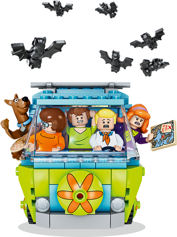 Toy 桌布 壁紙 — LEGO 史酷比團隊在他們標誌性的綠色廂型車中，周圍有飛行的蝙蝠，背景為黑色。