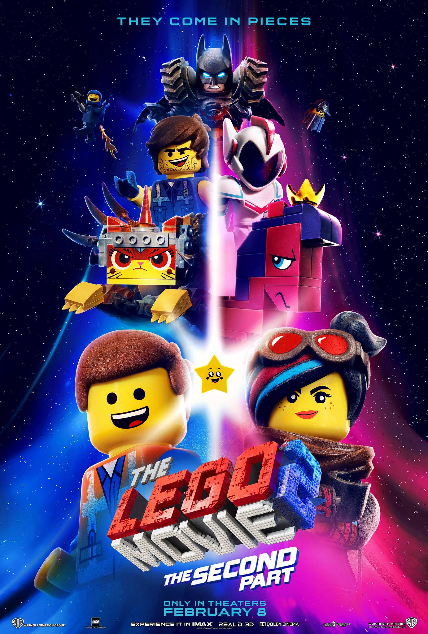 樂高 桌布 壁紙 — 《LEGO 電影 2》中充滿活力的 LEGO 角色漂浮在宇宙星空中，伴隨著發光的能量光束和醒目的電影標題。
