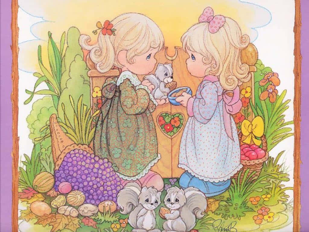  壁紙 — 兩位金髮女孩穿著花卉連衣裙，在色彩繽紛的水果和花園中與松鼠分享甜蜜時刻。