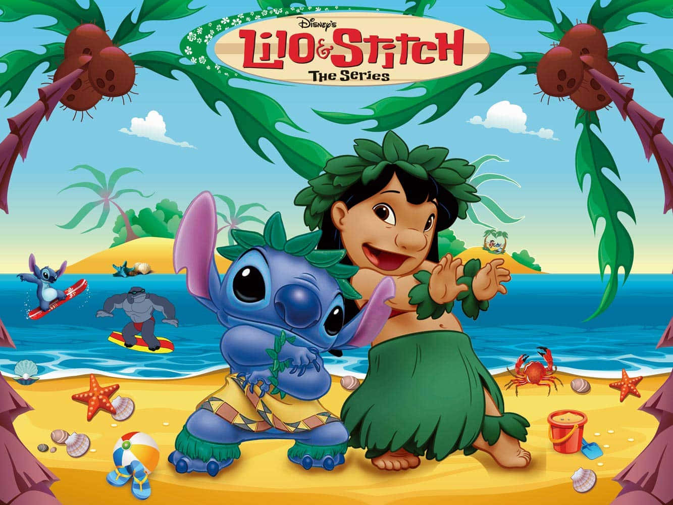 Lilo 和 Stitch 在夏威夷海灘上，帶著衝浪板和海洋生物。 — 星際寶貝 壁紙