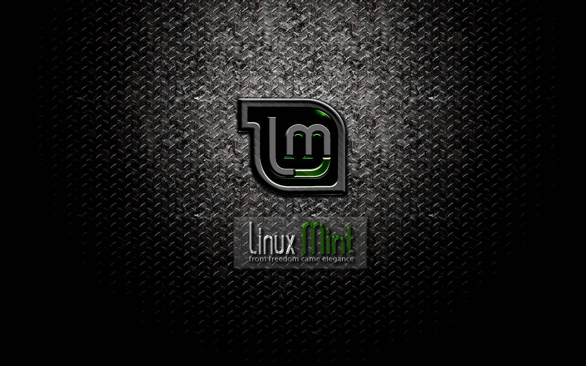 Linux Mint 標誌在深色紋理金屬背景上發出綠色光芒。 — Linux 壁紙