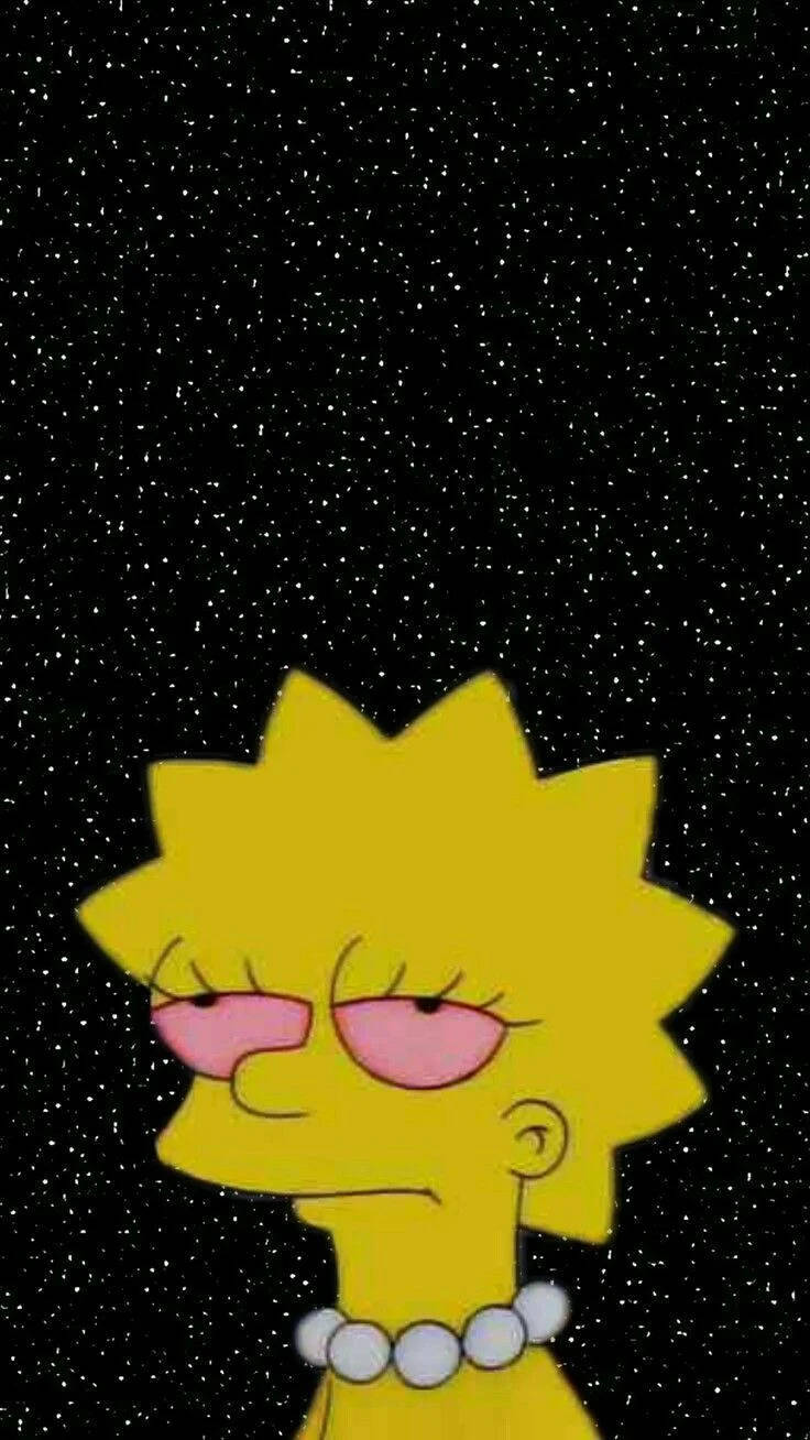 Lisa Simpson 戴著粉紅色眼鏡和珍珠項鍊，以繁星點點的夜空為背景。