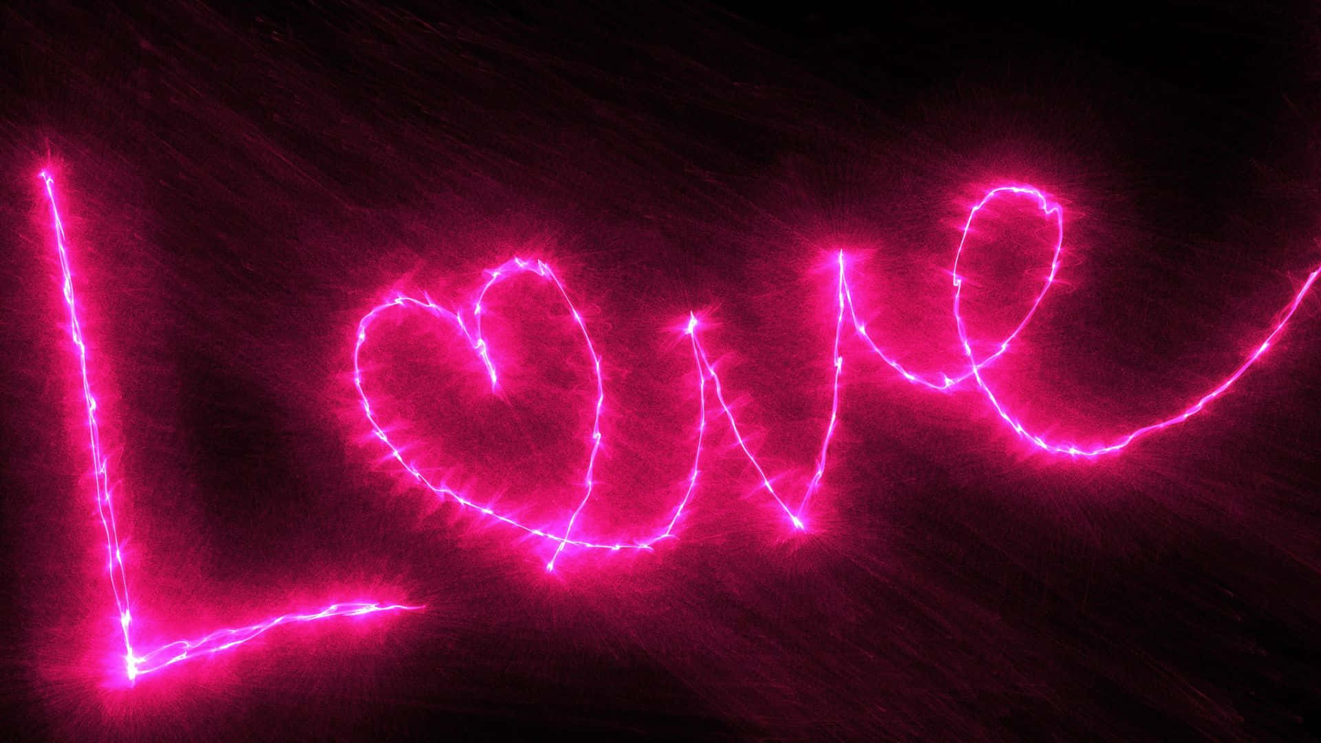 Pink Love 桌布 壁紙 — 「Love」一詞在深色紋理背景上以充滿活力的粉紅色電光發光，其中「o」為心形。