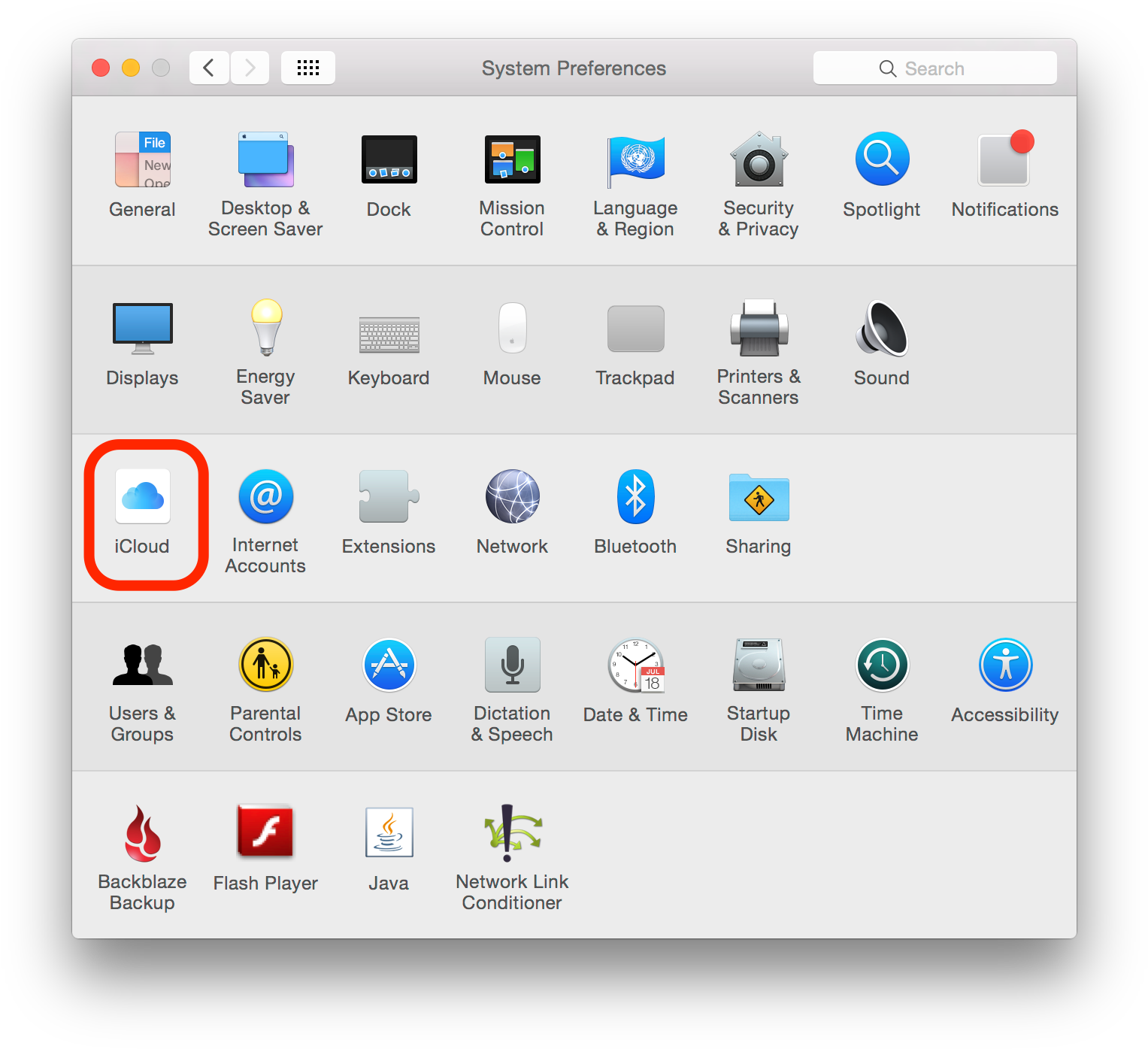 MacBook 動態圖片 桌布 壁紙 — Mac 系統偏好設定視窗，iCloud 圖示以紅色突出顯示。