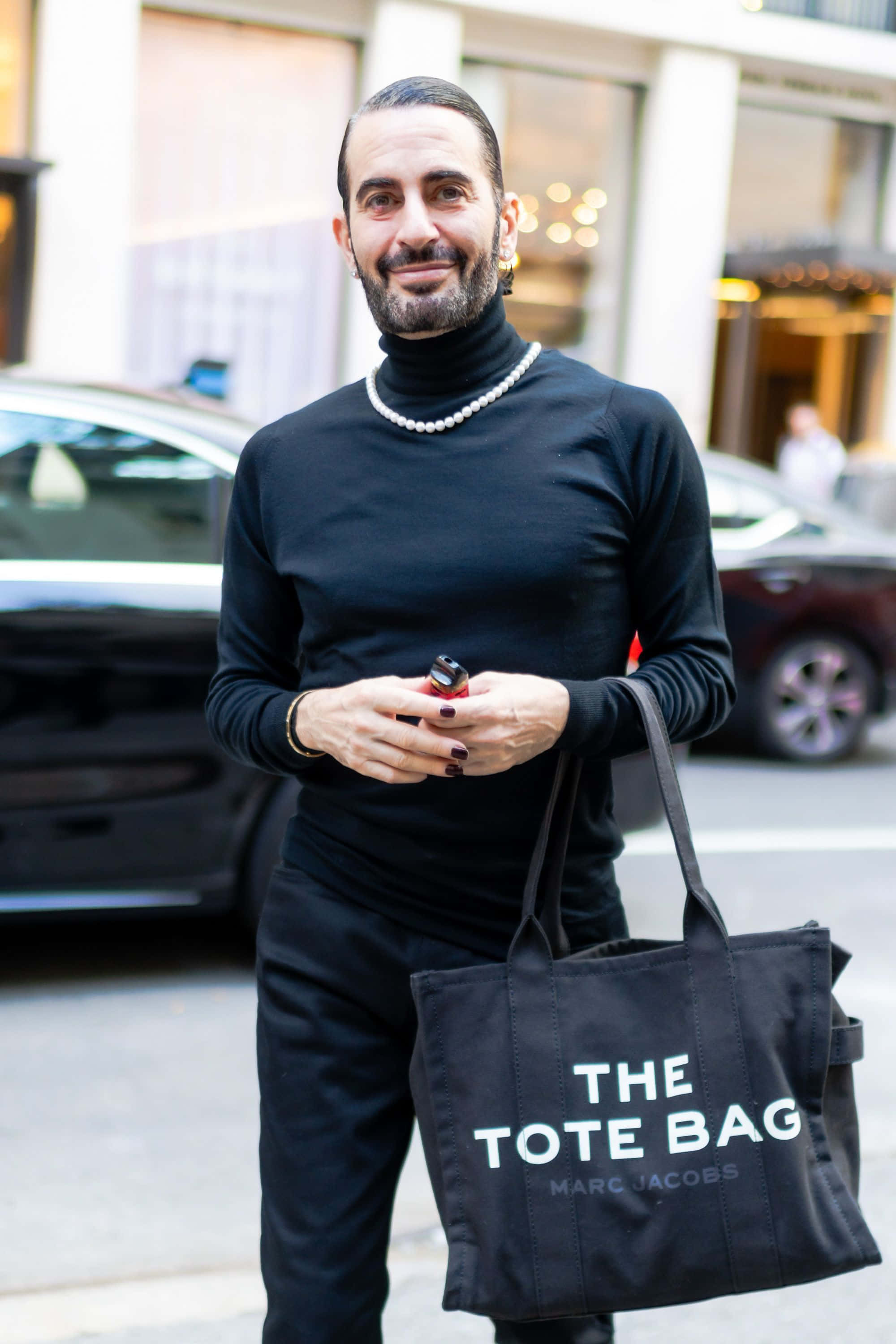 「Marc Jacobs擁抱改變的力量。」 壁紙