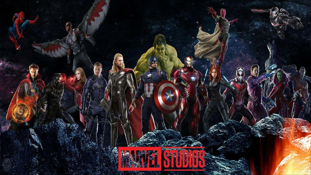 Marvel Universe 桌布 壁紙 — Marvel 超級英雄英雄地站在岩石露頭上，背景是星光燦爛的宇宙，下方有熔岩流動。