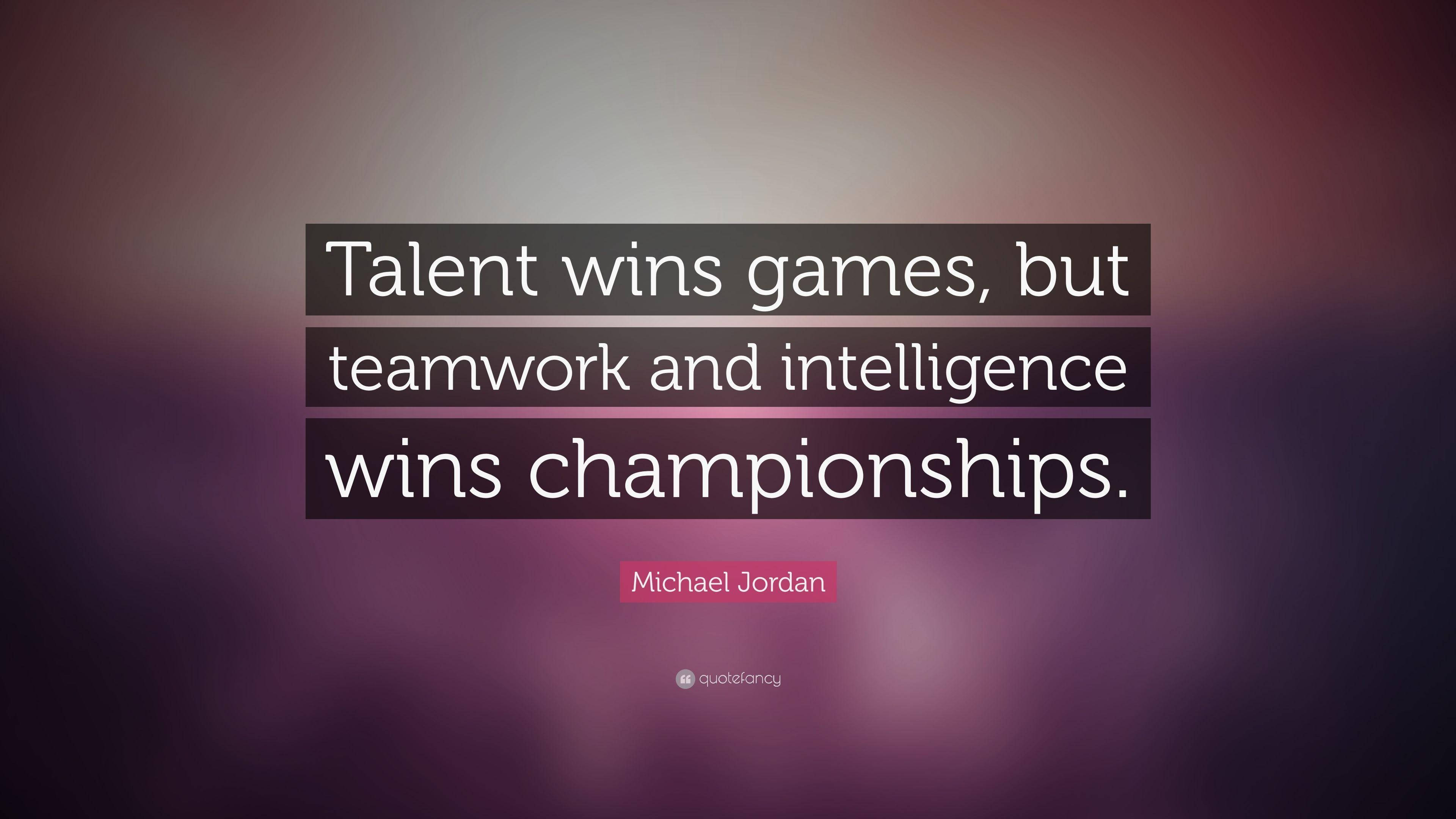 Teamwork 桌布 壁紙 — Michael Jordan 的勵志名言，背景是柔和紫色漸變，搭配乾淨白色文字。