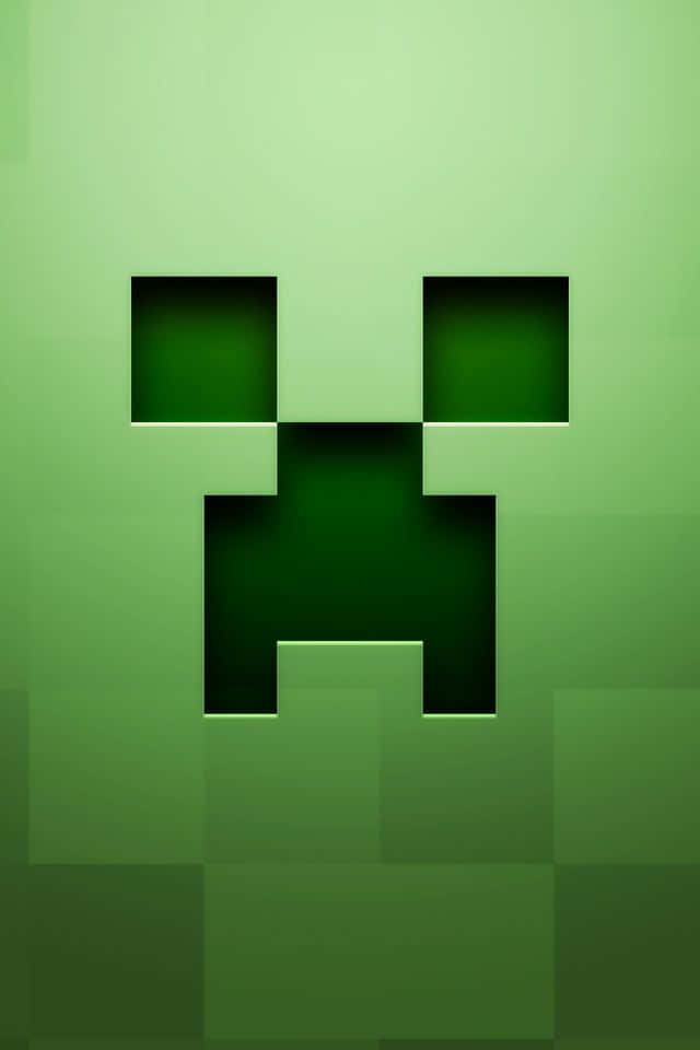 Minecraft Characters 桌布 壁紙 — Minecraft 中像素化的綠色苦力怕臉，帶有發光的眼睛和令人畏懼的笑容，背景為綠色漸變。