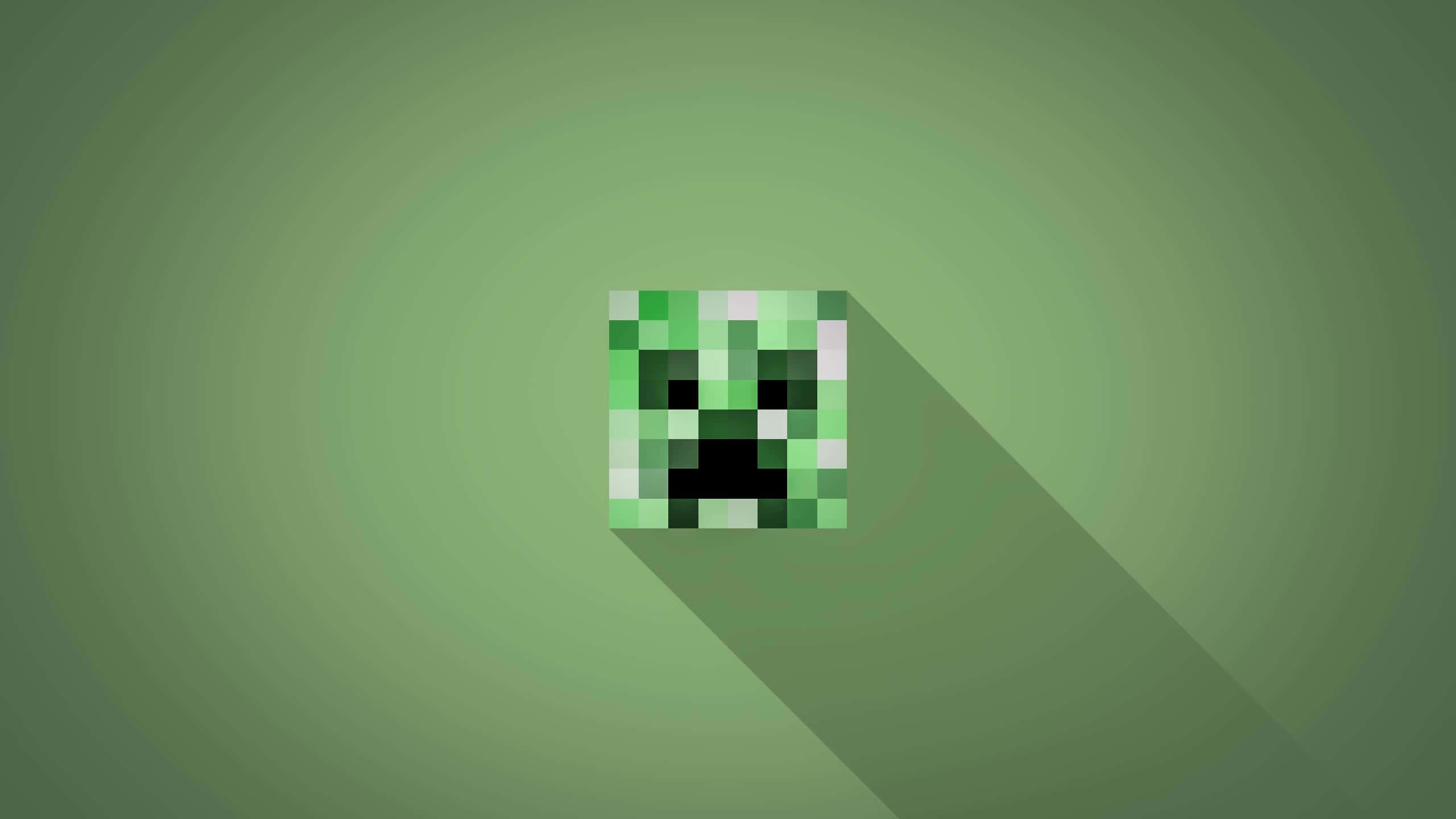 Minecraft Pig 桌布 壁紙 — Minecraft 的像素化綠色爬行者在漸變綠色背景上投下長長的影子。