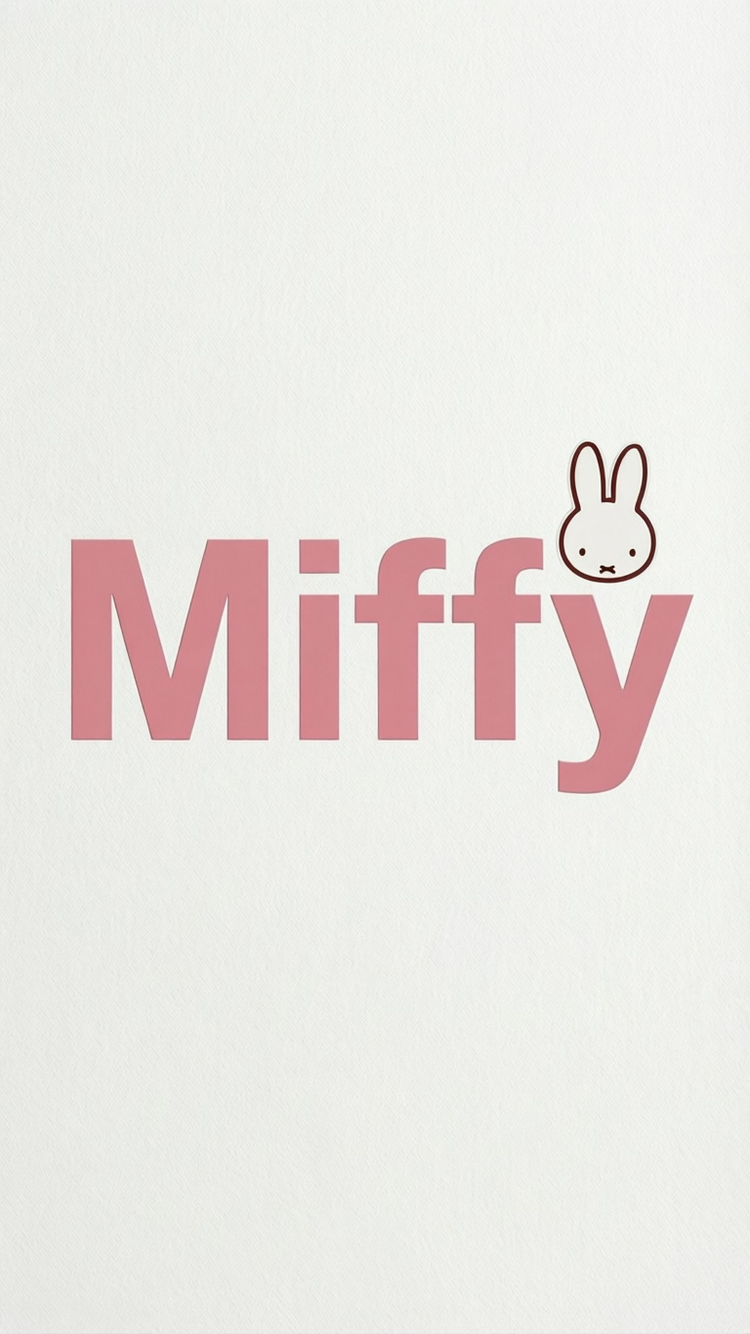 Miffy Typography 壁紙 — 簡約粉色Miffy標誌，兔頭從文字上方探出，背景為有紋理的米白色。