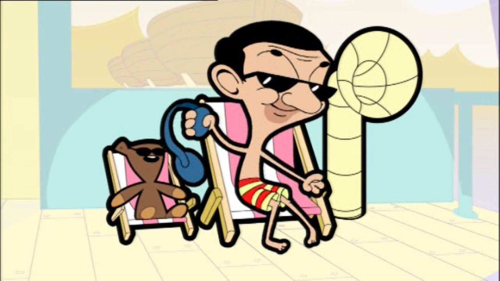 Funny Cartoon 桌布 壁紙 — Mr Bean 和他的泰迪熊在陽光燦爛的日子裡，在風扇下的沙灘椅上放鬆。