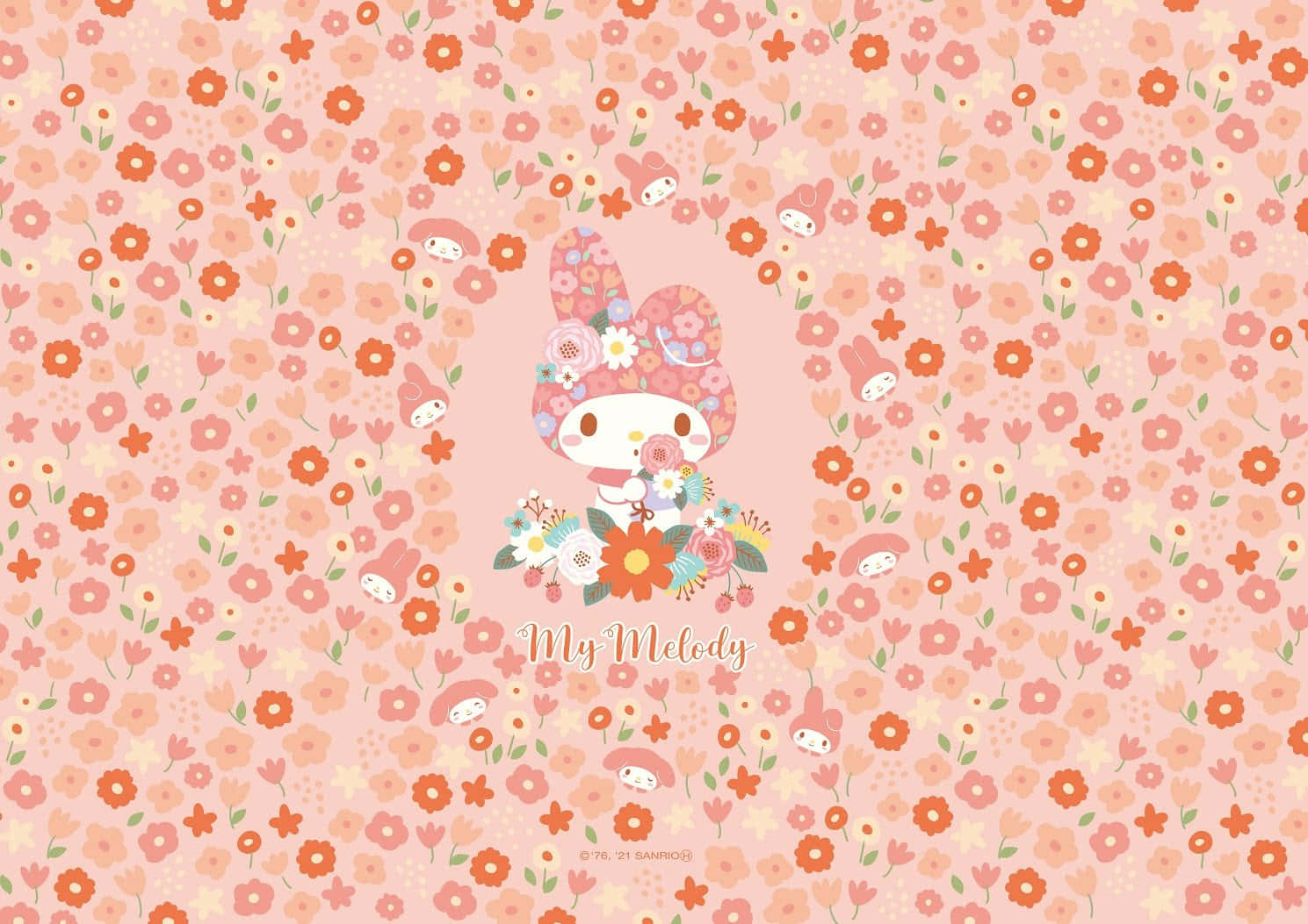 我的旋律 桌布 壁紙 — My Melody 被粉紅、橙色和白色花朵的鮮豔花卉圖案包圍，背景為柔和的粉紅色。