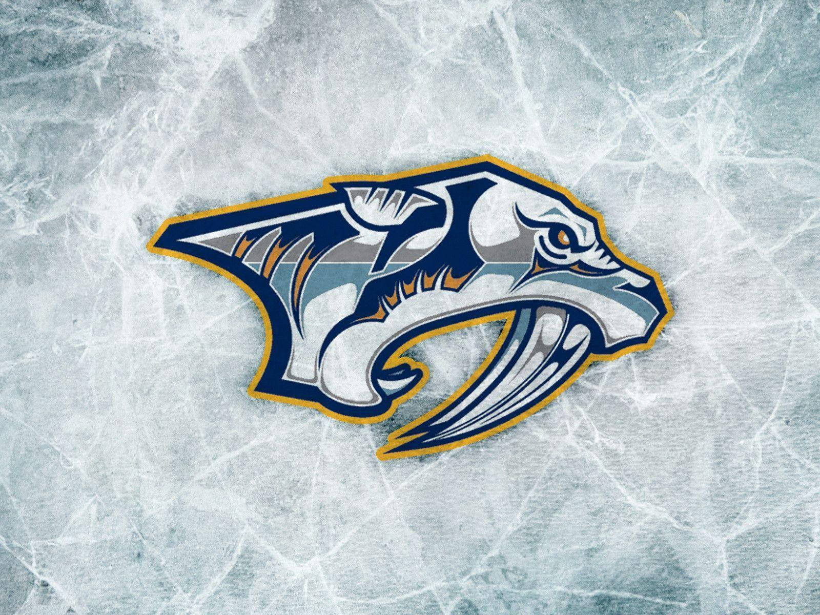 Predators 桌布 壁紙 — Nashville Predators 標誌，帶有兇猛的鯊魚設計，置於有紋理的冰面場地上。