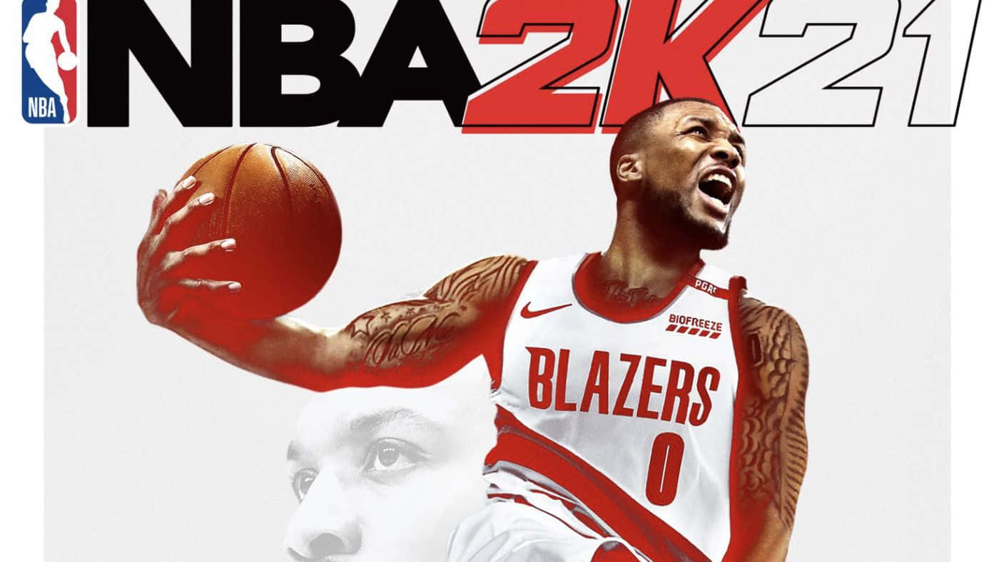NBA 2K21封面，展示一名身穿拓荒者隊球衣的籃球運動員正在動作中。 — NBA 壁紙