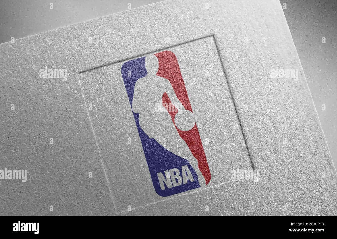 NBA標誌印在帶有紋理的紙上，顏色為紅色、藍色和白色。 — NBA標誌 壁紙