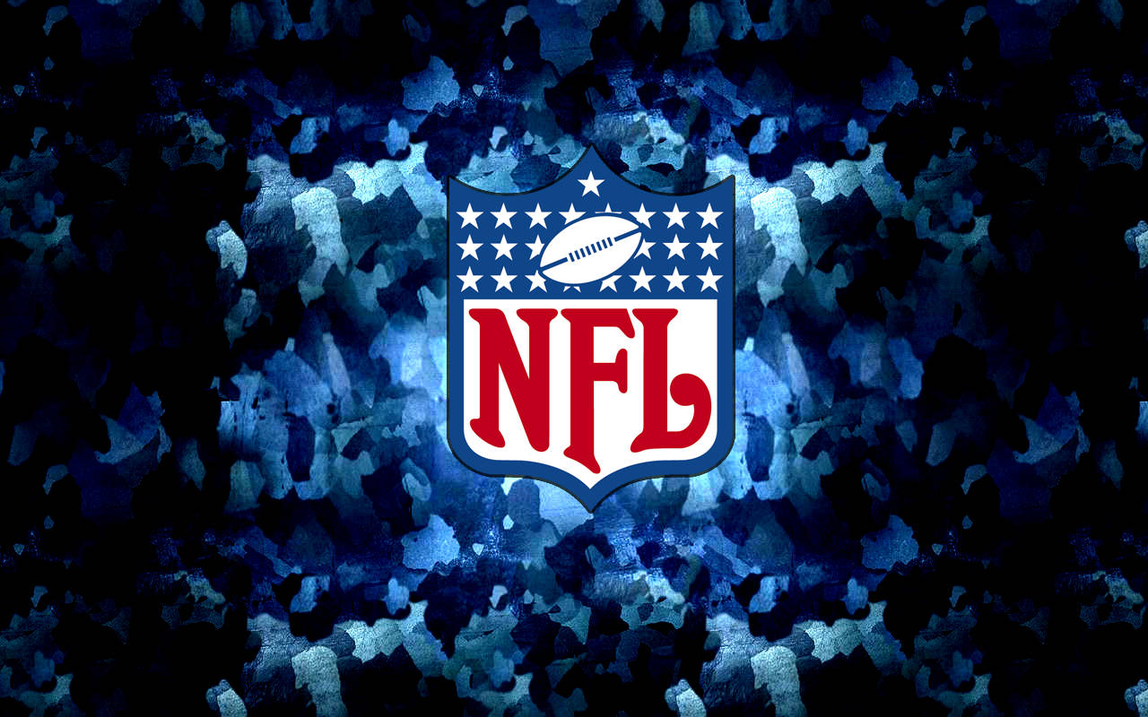 NFL 桌布 壁紙 — NFL 標誌在帶有紋理的深藍色抽象背景上以紅、白、藍色發光。