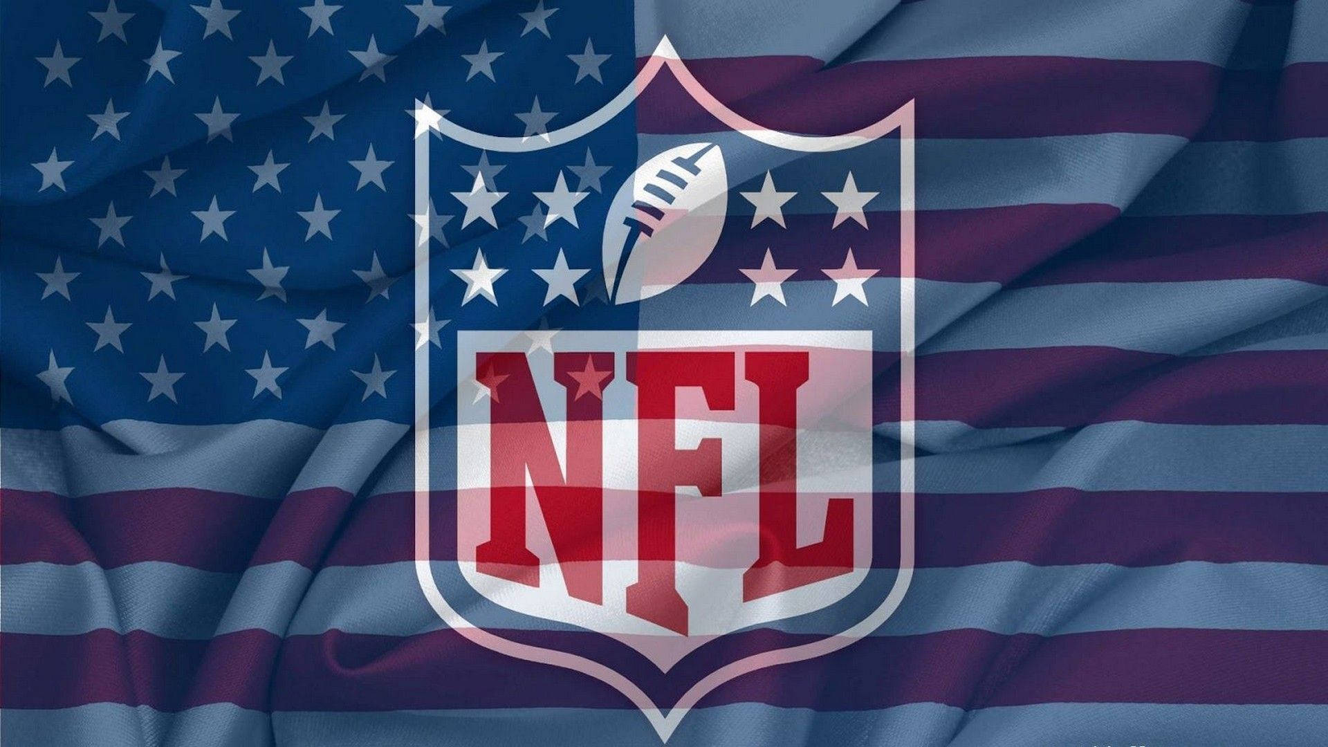 NFL Teams 桌布 壁紙 — NFL標誌疊加在飄揚的美國國旗上，帶有星星和條紋。