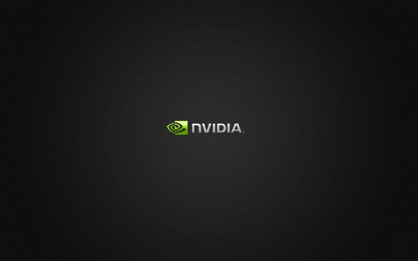 nvidia 桌布 壁紙 — NVIDIA 標誌居中於深色紋理黑色背景上，帶有微妙的漸變照明。