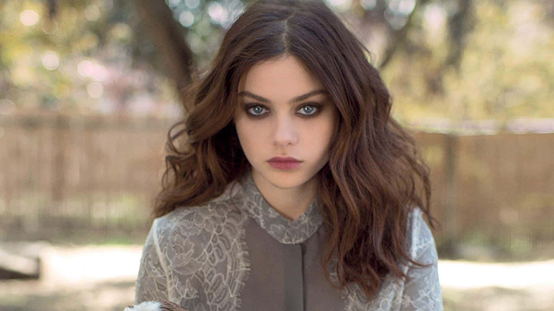 Odeya Rush 濃重眼妝 壁紙