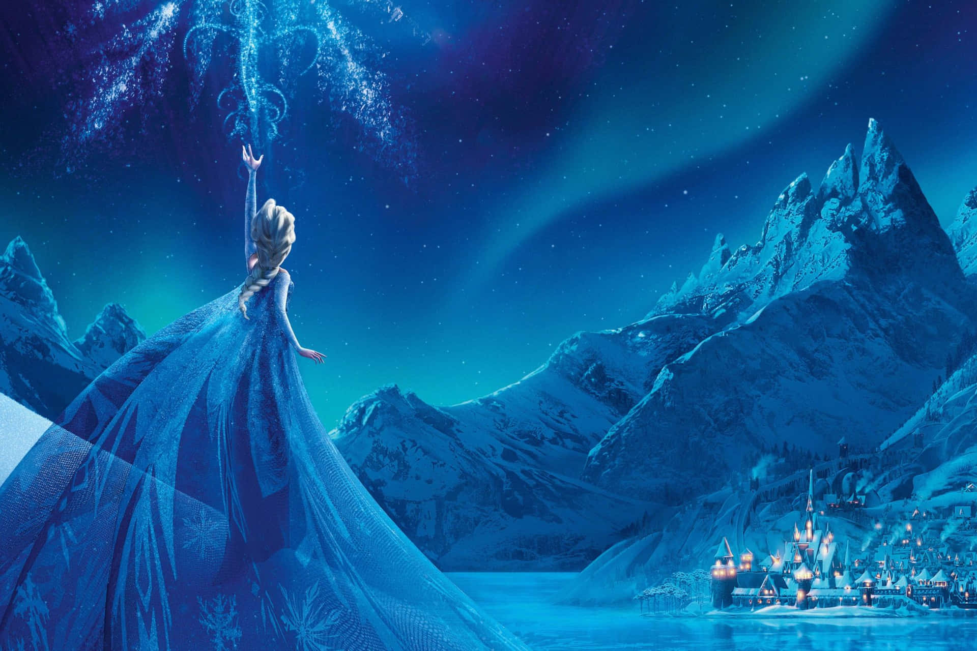  壁紙 — 愛莎夜晚站在白雪覆蓋的山谷中，她的冰魔法在極光下閃耀，而下方冰封的村莊閃爍著光芒。